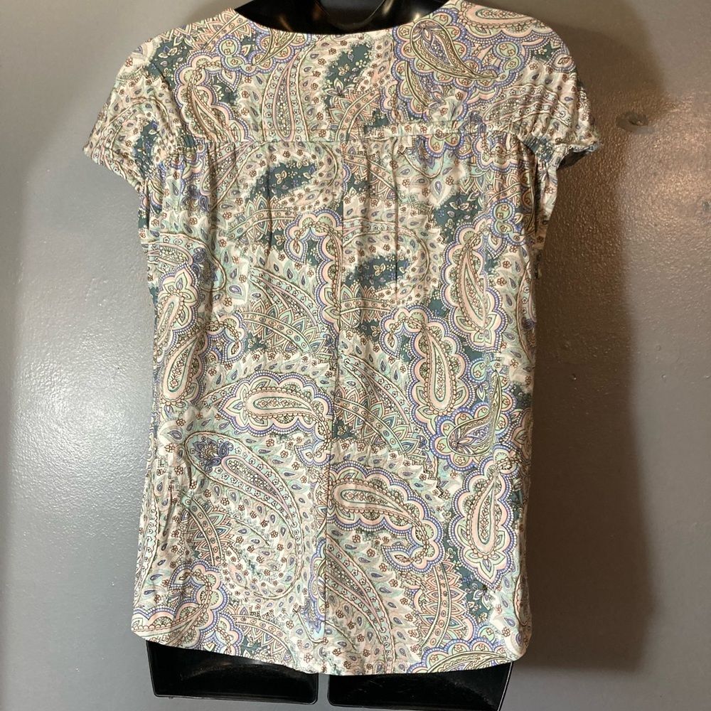 Cupio pastel Paisley V-Neck Blouse - Picture 5 of 5
